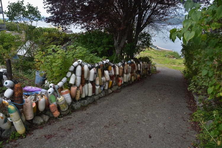 fence of buoys